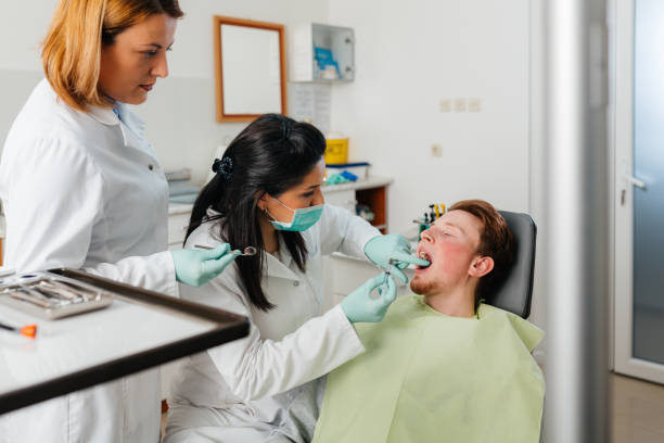 Best Broken or Cracked Tooth Emergency Dentist in Waunakee, WI